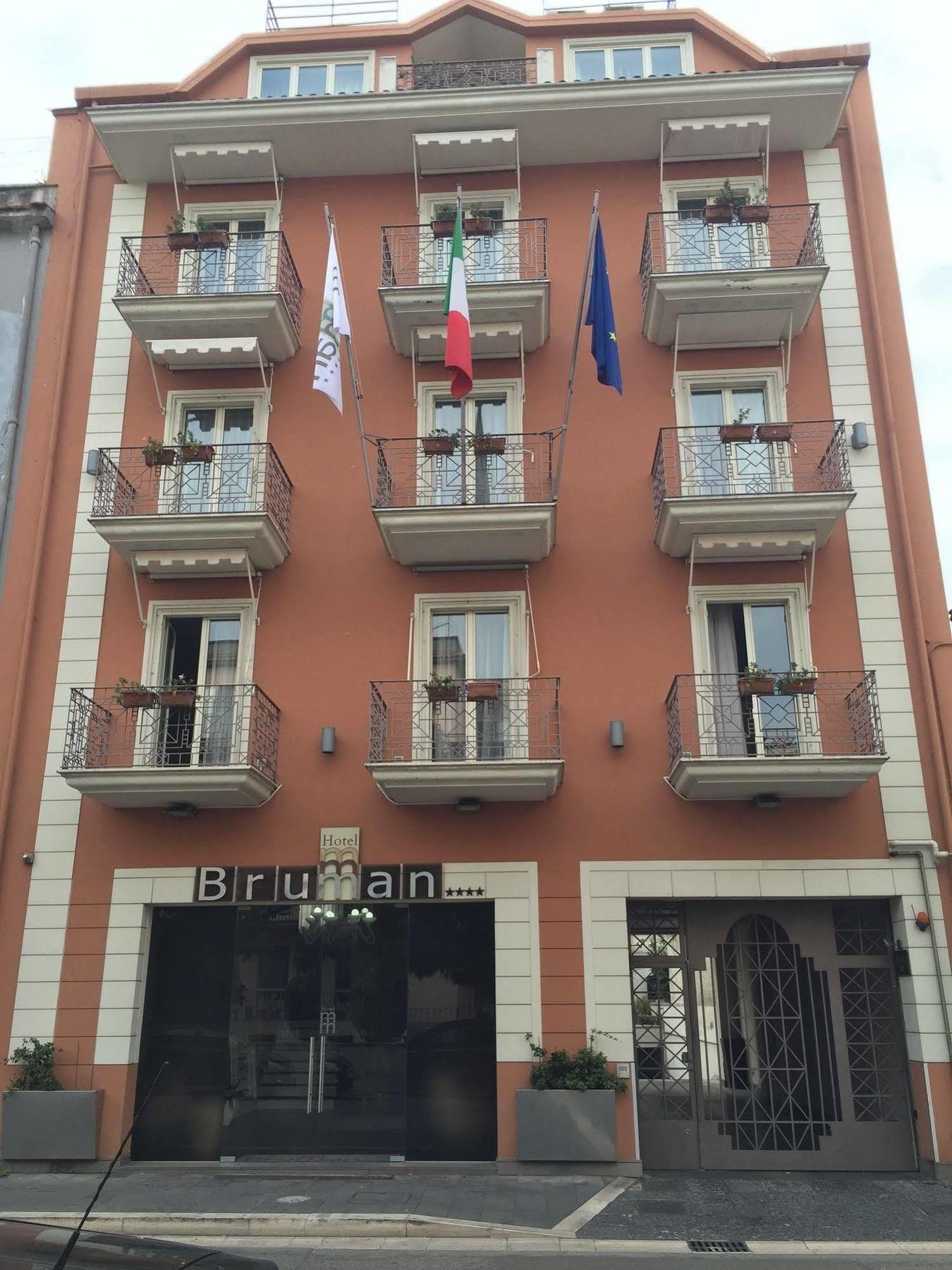 Hotel Bruman Caserta Kültér fotó